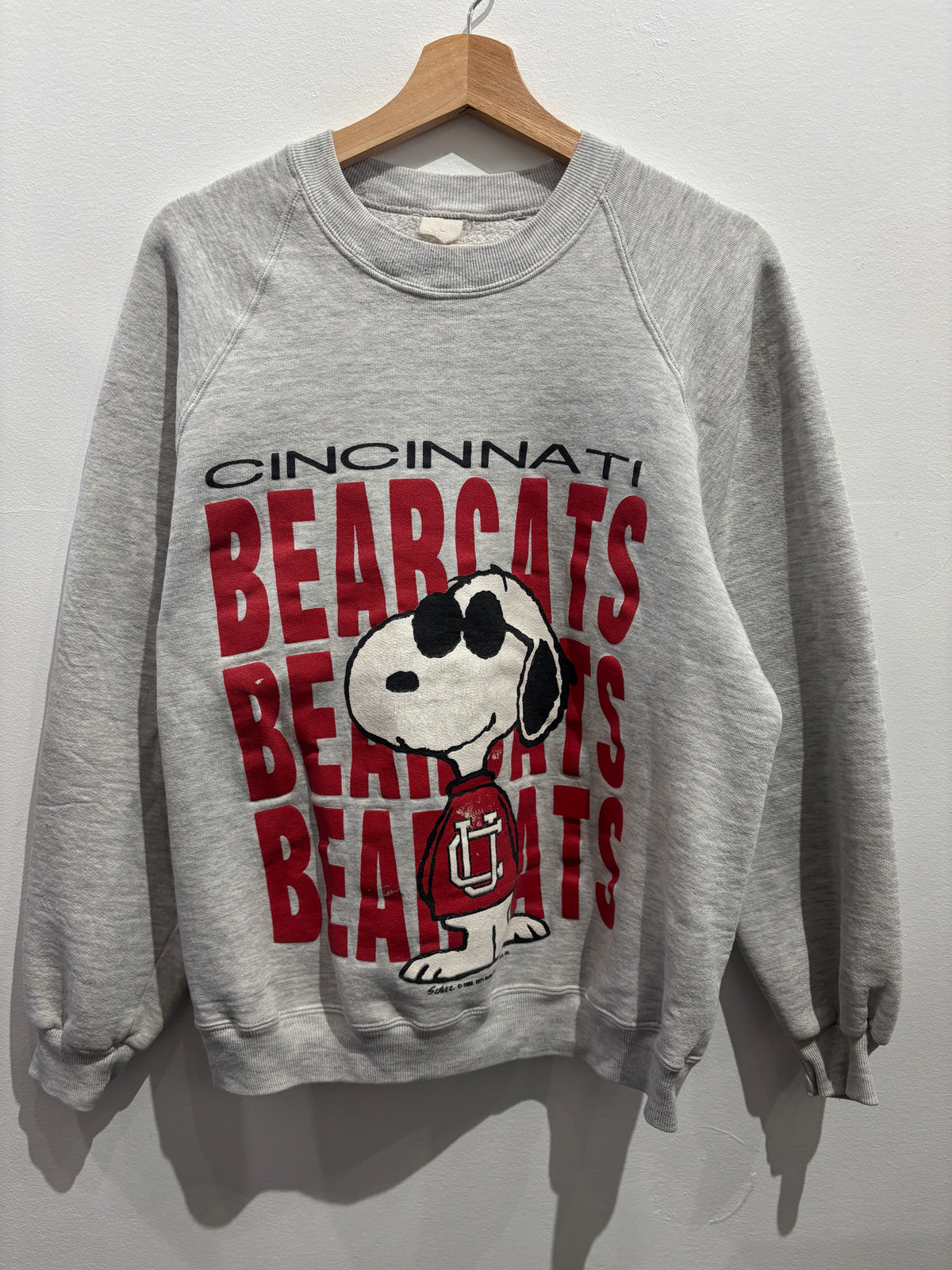 Cincinnati Bearcats Snoopy Crewneck Sweatshirt