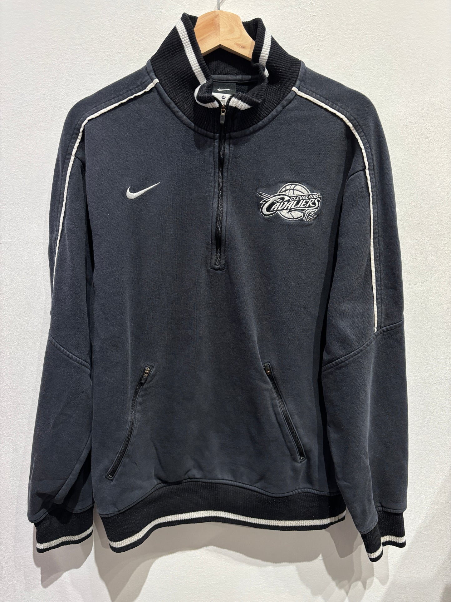 Cleveland Cavaliers Nike 1/4 Zip Sweatshirt